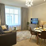 Old Town Cappuccino Charm Apartment Perfect Spot