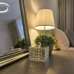 Old Town Cappuccino Charm Apartment Perfect Spot